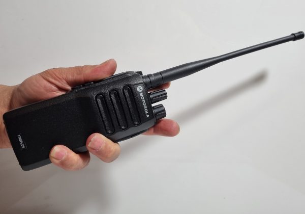 خرید فروش نمایندگی واکی تاکی قیمت بیسیم موتورولا 1700Plus پلاس 15واتی خرید فروش نمایندگی واکی تاکی قیمت بیسیم موتورولا 1700Plus پلاس 15واتی