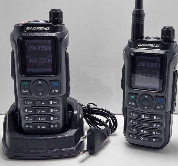 خرید فروش نمایندگی واکی تاکی قیمت بیسیم باوفنگ UV-21 Pro V2