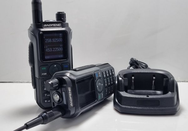 خرید فروش نمایندگی واکی تاکی قیمت بیسیم باوفنگ UV-21 Pro V2 خرید فروش نمایندگی واکی تاکی قیمت بیسیم باوفنگ UV-21 Pro V2