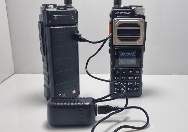 خرید فروش نمایندگی واکی تاکی قیمت بیسیم باوفنگ UV-25 خرید فروش نمایندگی واکی تاکی قیمت بیسیم باوفنگ UV-25