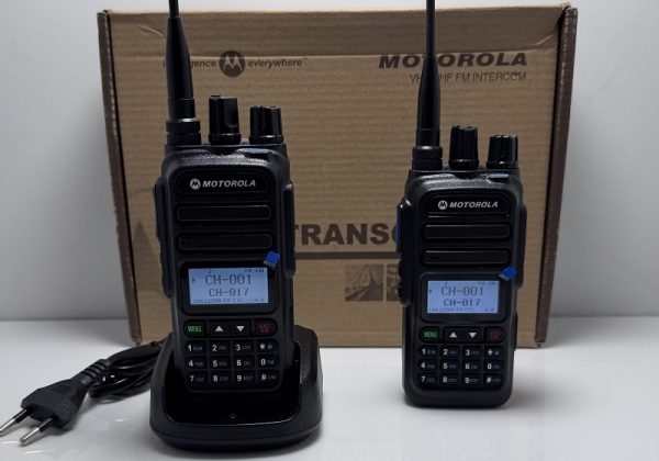 بیسیم موتورولا سی پی CP 7000 بیسیم موتورولا سی پی CP 7000