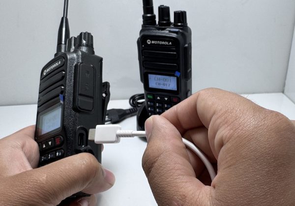 بیسیم موتورولا سی پی CP 7000 بیسیم موتورولا سی پی CP 7000