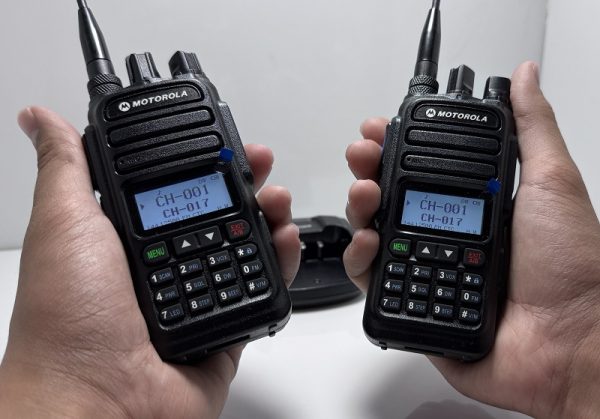 بیسیم موتورولا سی پی CP 7000 بیسیم موتورولا سی پی CP 7000