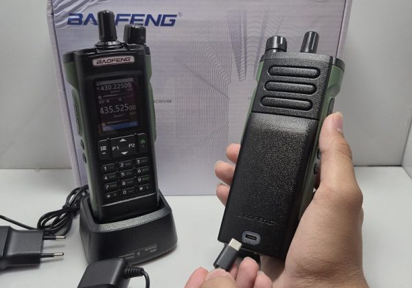 خرید فروش نمایندگی واکی تاکی قیمت بیسیم باوفنگ UV-32 خرید فروش نمایندگی واکی تاکی قیمت بیسیم باوفنگ UV-32