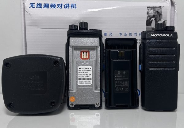 شارژر بیسیم Motorola MT-1000 شارژر بیسیم Motorola MT-1000
